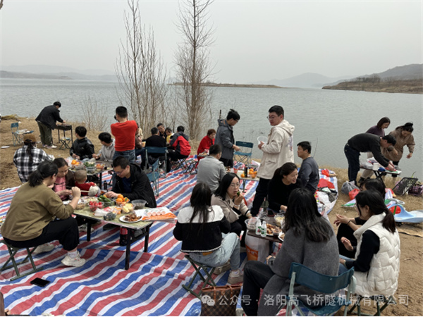 春日“趣”燒烤，不負好“食”光  公司開展部門團建活動